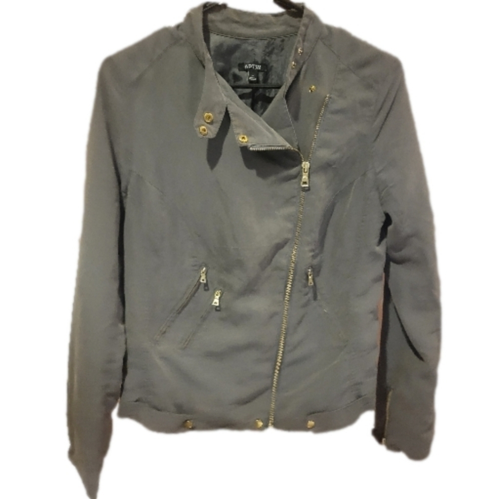 #117 APT 9 Jacket
